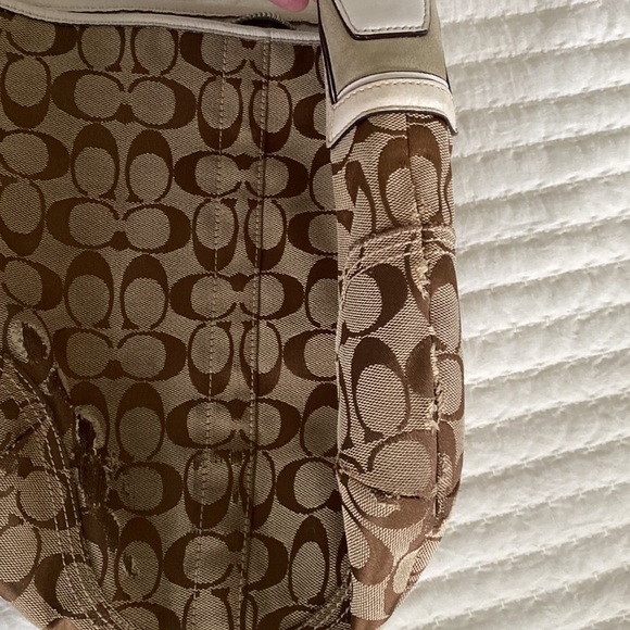 Coach Kristin Signature khaki fabric/white leather/nickel hobo shoulder bag. - Picture 16 of 16